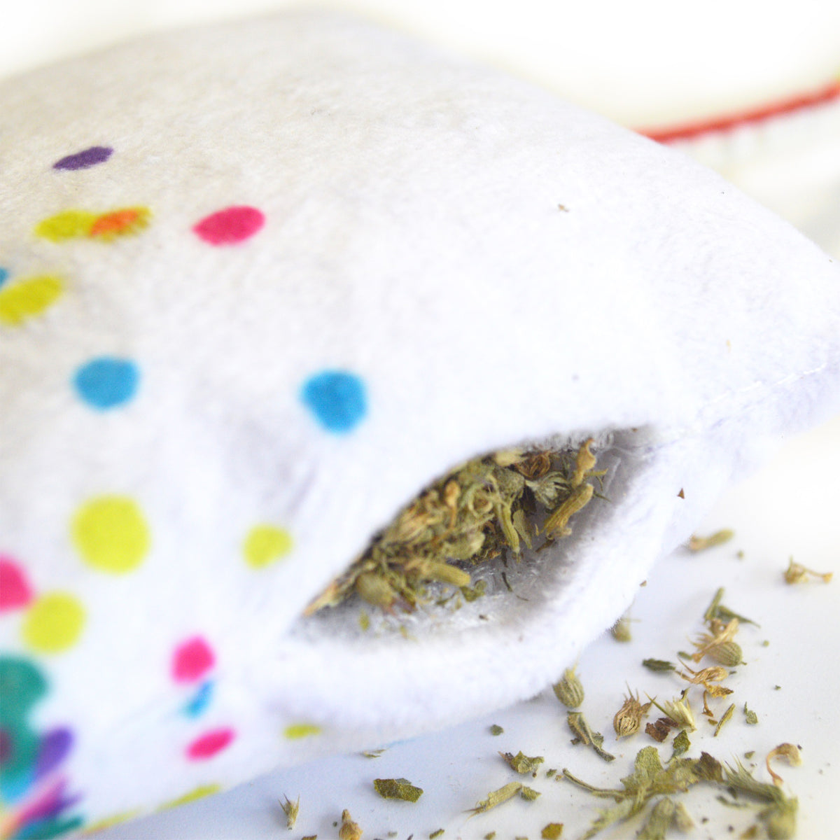 Meowijuana Get Lit Birthday Cake Cat Toy