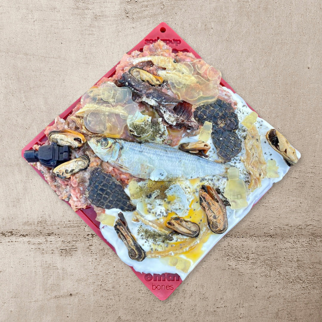 SodaPup TPE eMat Enrichment Lick Mat Jigsaw Pink Large 8"