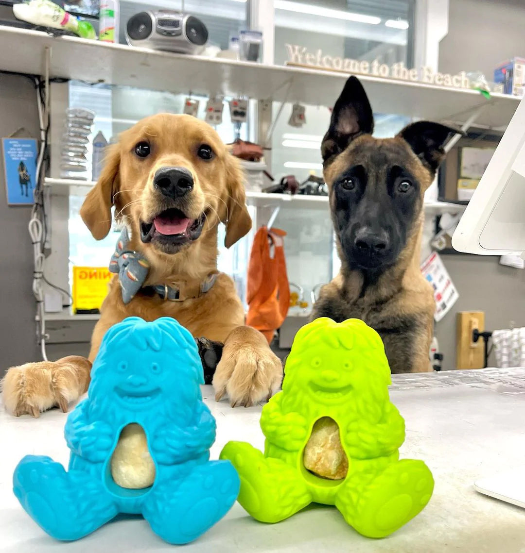 Yeti Dog Chew Puff & Play Hangry Yeti Green