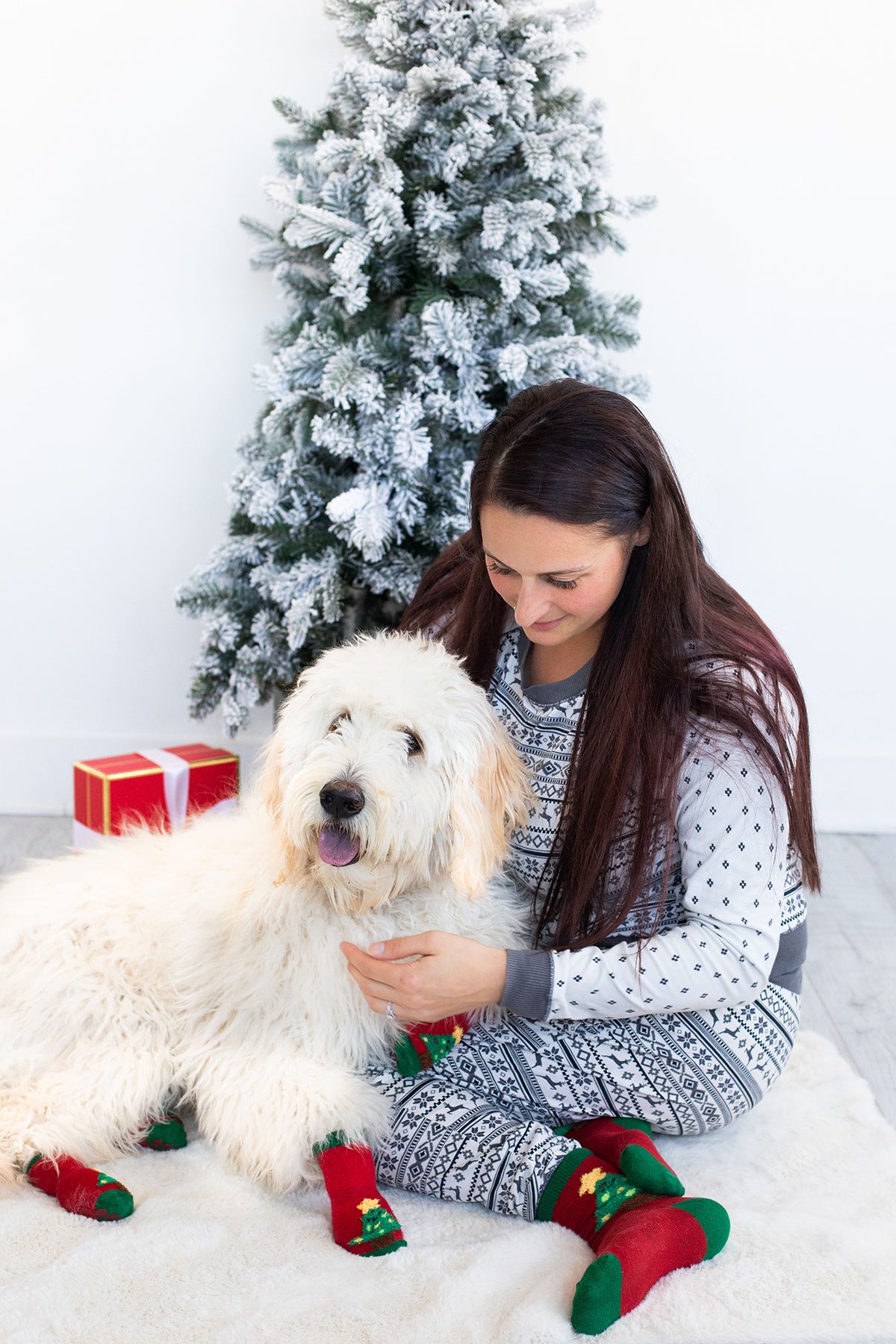 Pearhead Holiday Tree Human and Dog Sock Set 2pc