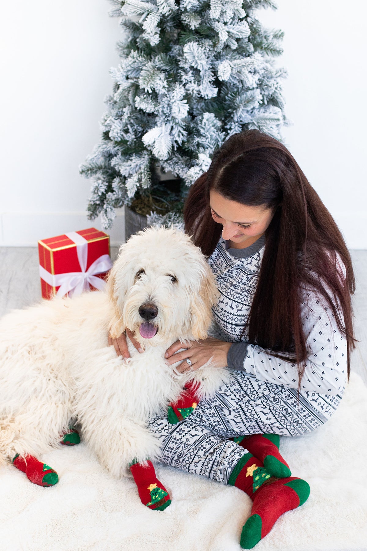 Pearhead Holiday Tree Human and Dog Sock Set 2pc