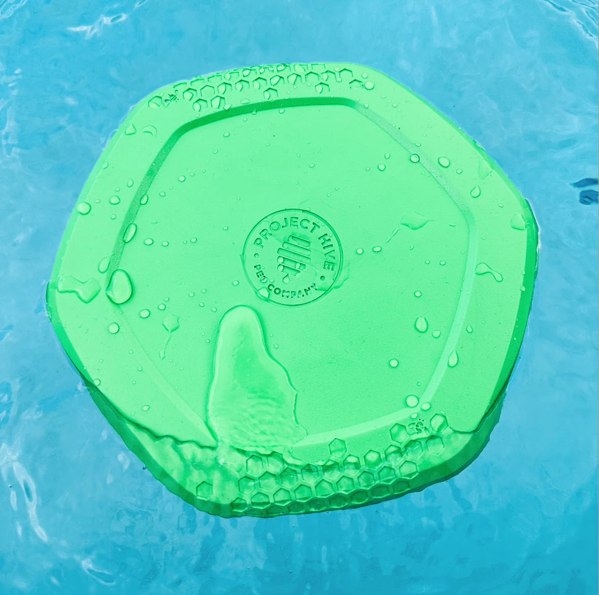 Project Hive Tropical Coconut Scent Hive Disc & Lick Mat Green