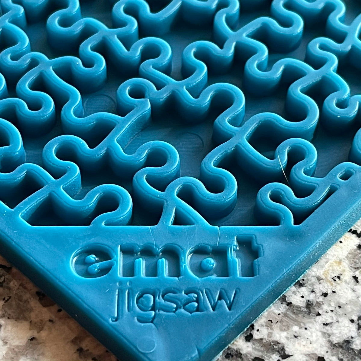 SodaPup TPE eMat Enrichment Lick Mat Jigsaw Blue Large 8"