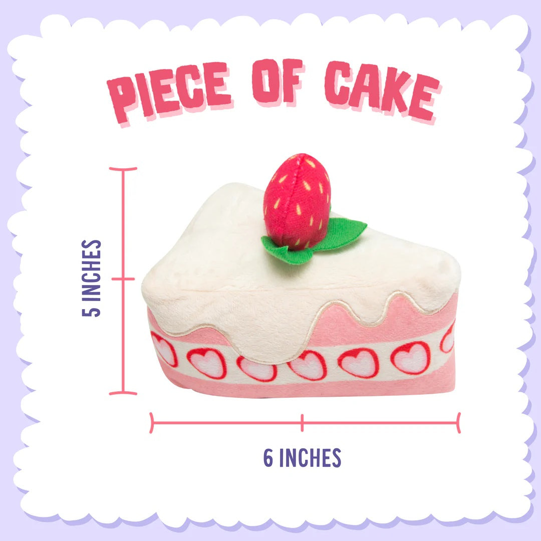 SnugArooz Piece of Cake Plush Dog Toy 5"