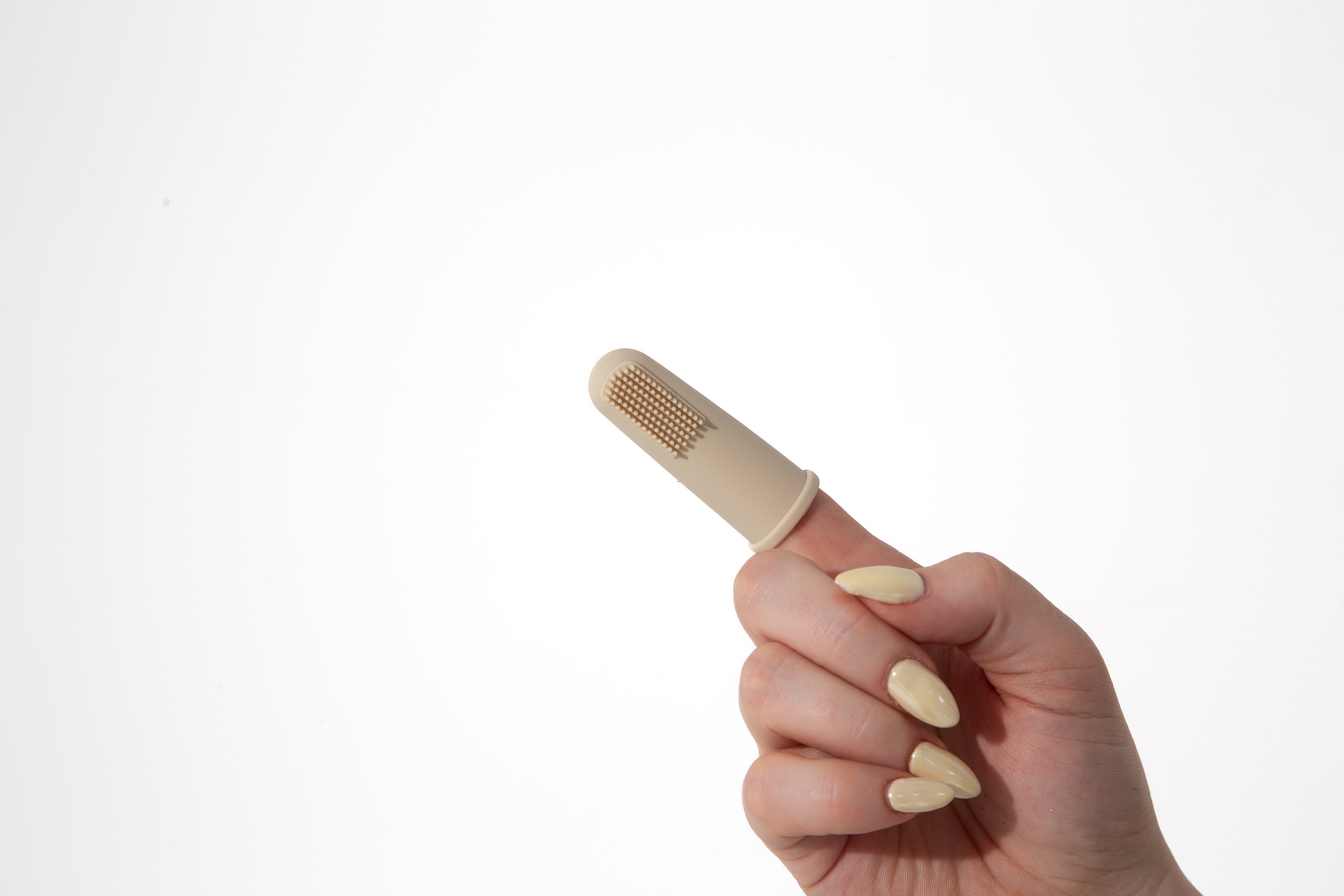Wag & Bright Supply Co. Puppy Polisher Finger Brush & Zip Travel Case